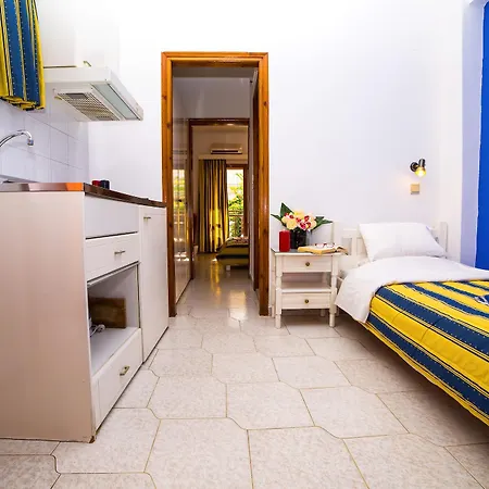 Creta Mar-gio Malia (Crete)